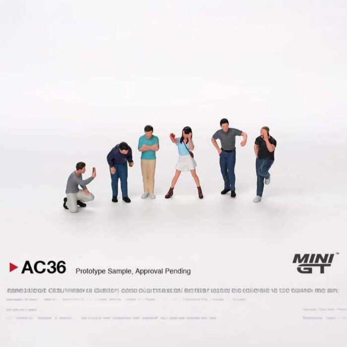 Mini Gt - Car Enthusiasts Figure’s