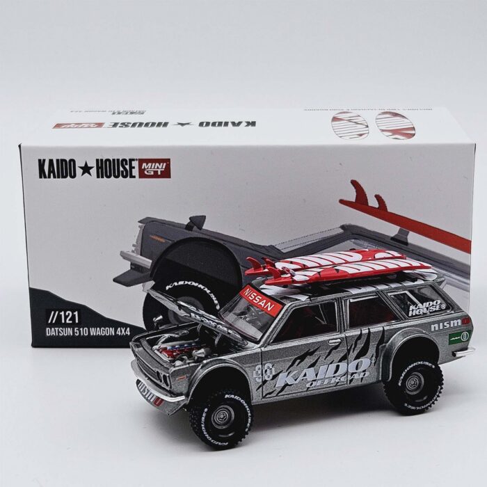 Mini Gt -  1969 Datsun 510 Wagon     zonder seal
