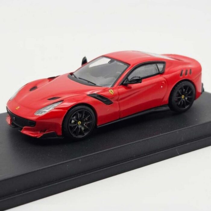 Magazine Models - 2015 Ferrari F12tdf